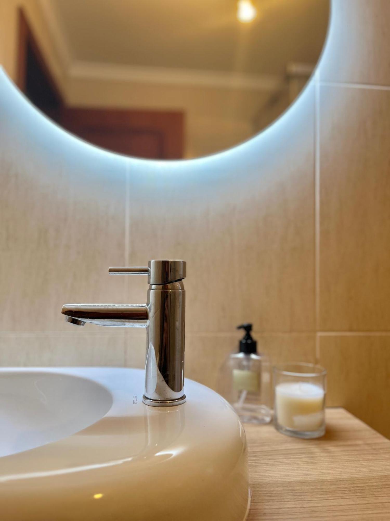 Garden View Premium Apartment 阿威罗 外观 照片
